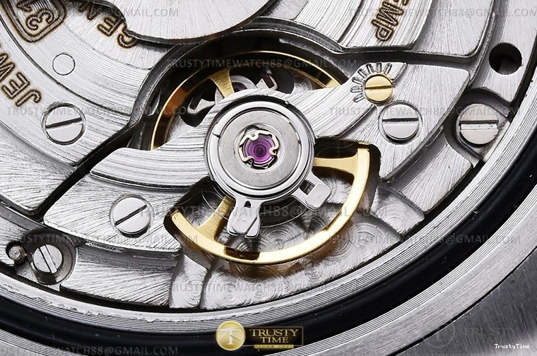 0703 ROLSUB0477B – Submariner 904 Dia Dia Dia OTE JVS A Vibrant 1057